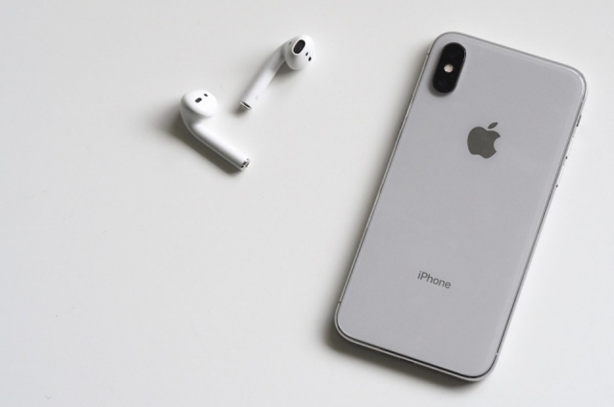    В Оренбурге дантист украл у посетителя бара IPhone 11.
