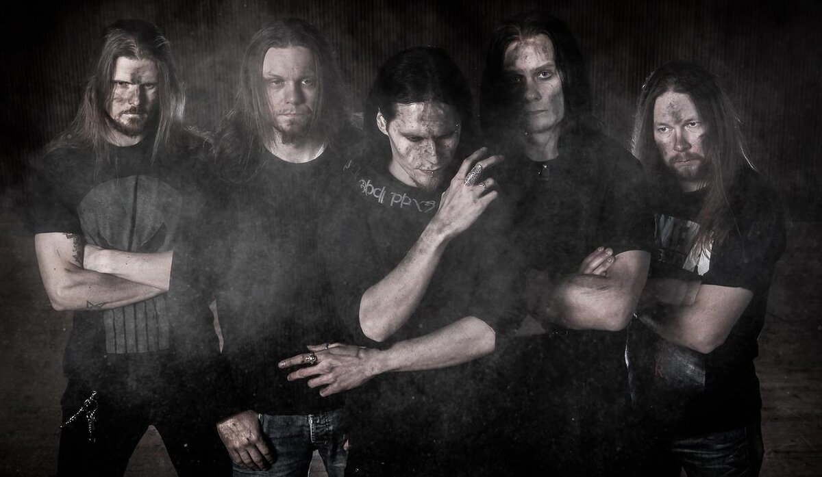 Группа Kaunis Kuolematon. Фото с сайта: https://www.nocleansinging.com