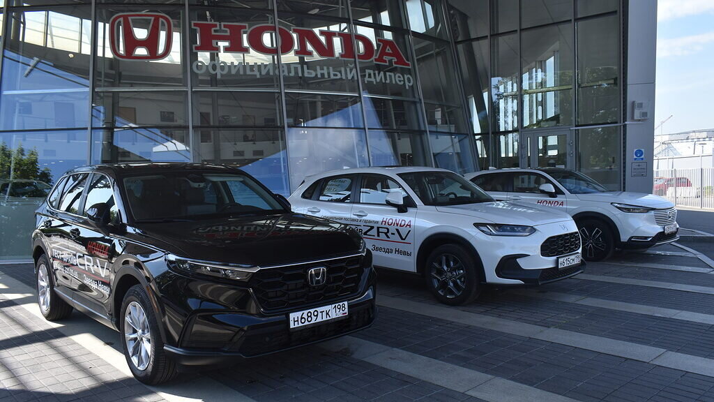    Автосалон Honda. Фото «Звезда Невы»