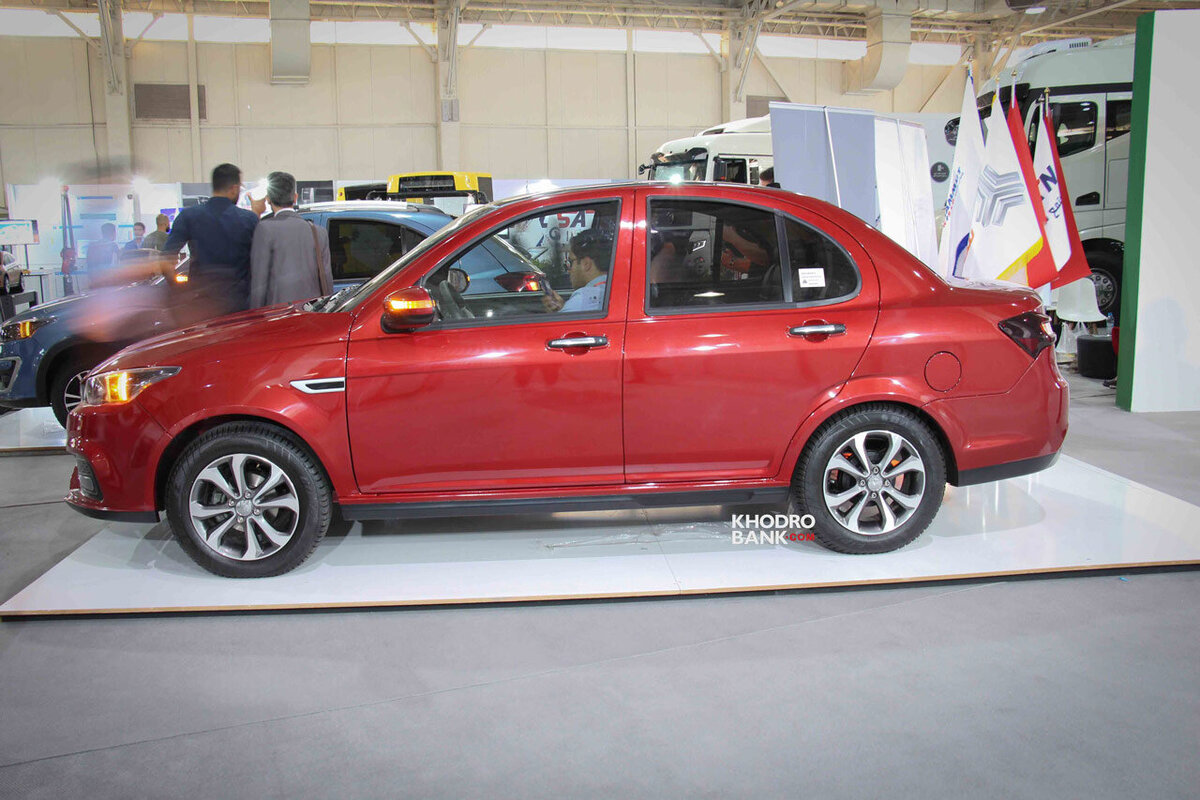 Иранцы показали нового конкурента Lada Granta. Источник иллюстрации - Яндекс.Картинки