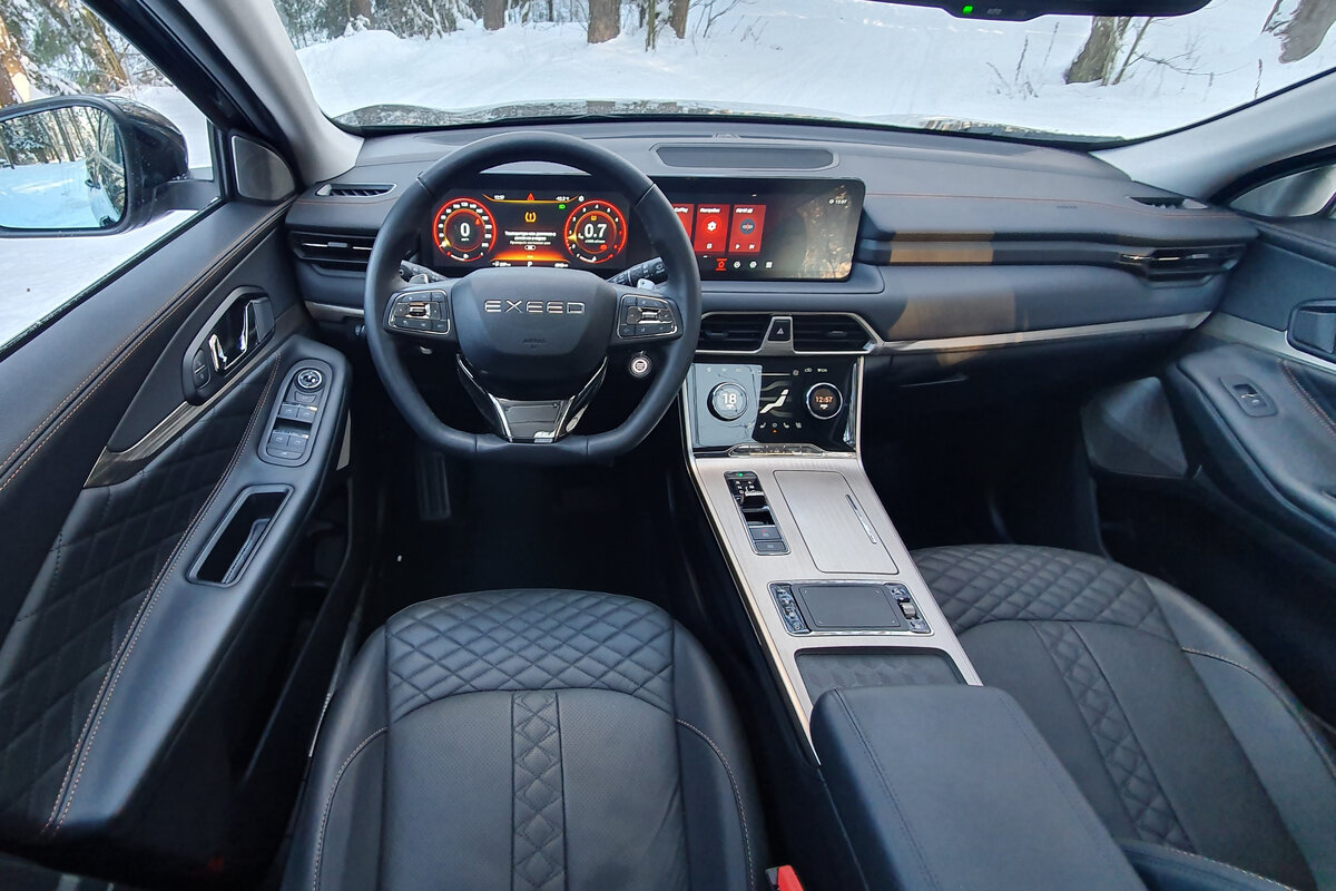 Интерьер Exeed TXL. Фото из архива CarExpert.ru