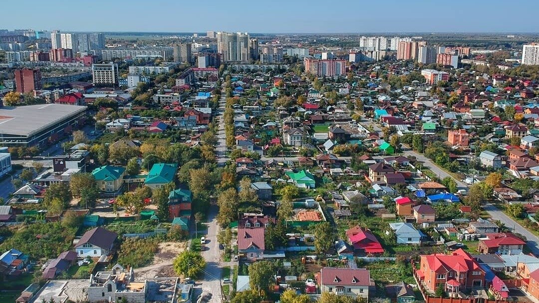     Настоящая жара, похоже, ещё не пришла в город. По данным синоптиков, в Тюмени ожидается сразу два дня настоящего пекла.