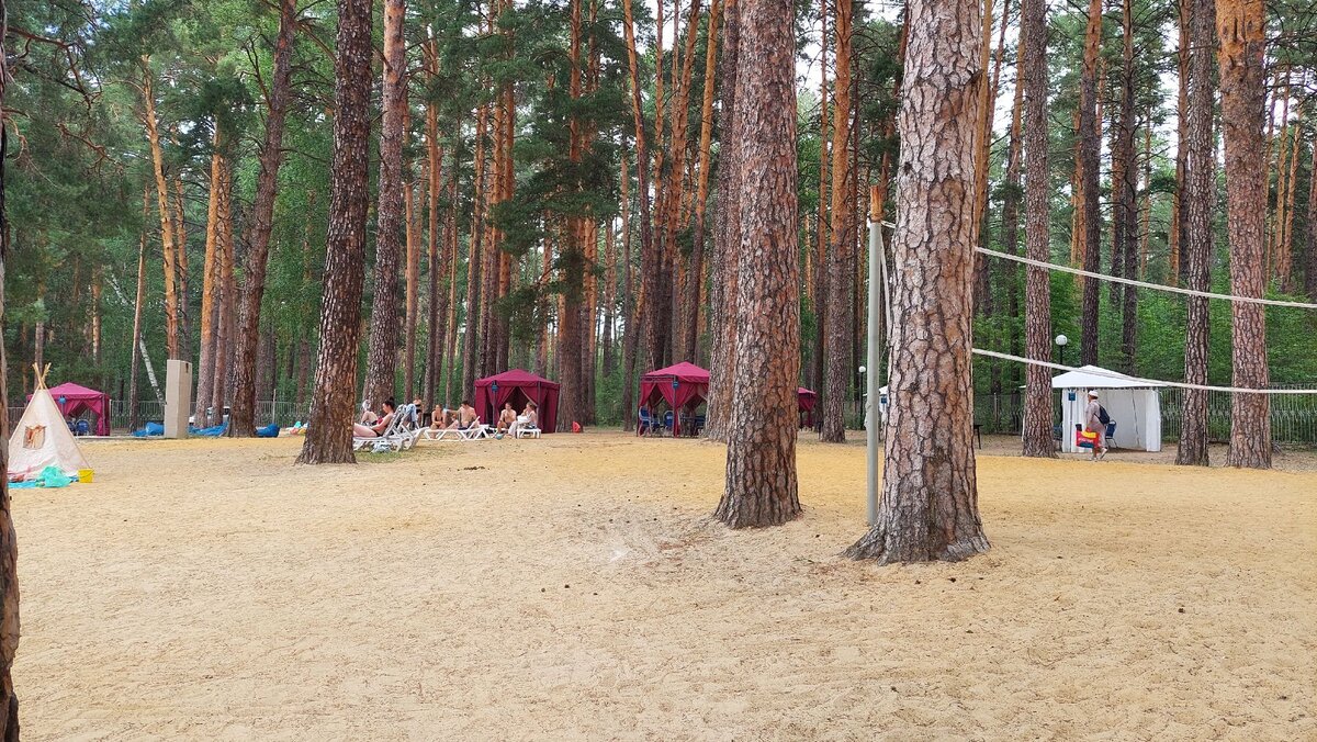 Пляж на Боровушке.