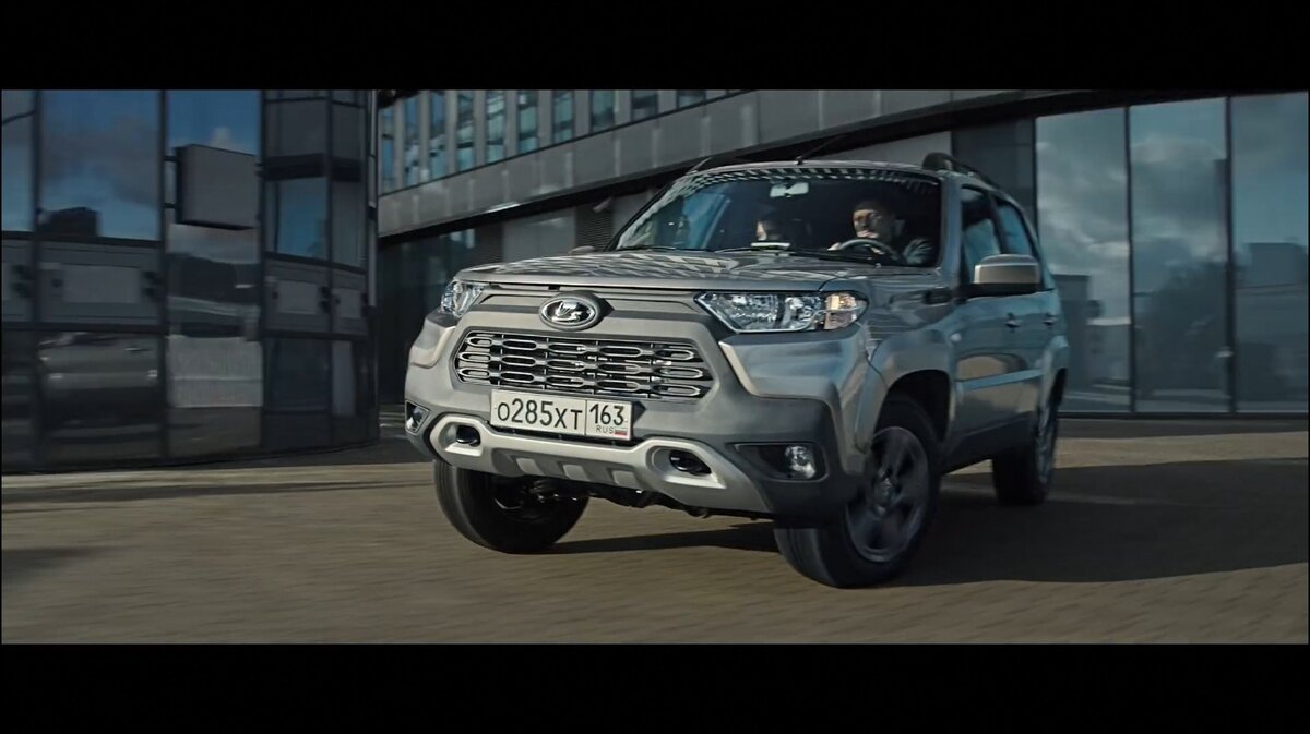 Кадр из рекламного ролика автомобиля Лада Нива Трэвэл, LADA, BBDO, ProFilm, режиссёр Сергей Шубин, 2021 г.