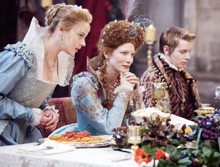 Почему на самом деле королева Елизавета наказывала придворных за браки