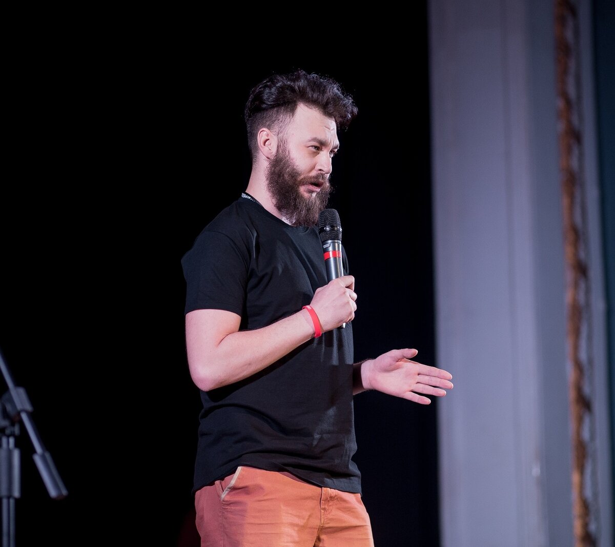 Егор Бабкин - Stand-Up комик и Digital Маркетолог.