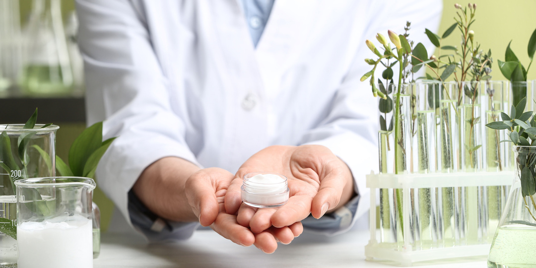 Сравниваем по составу кремы масс-маркета (ММК) и натуральные кремы (НК)