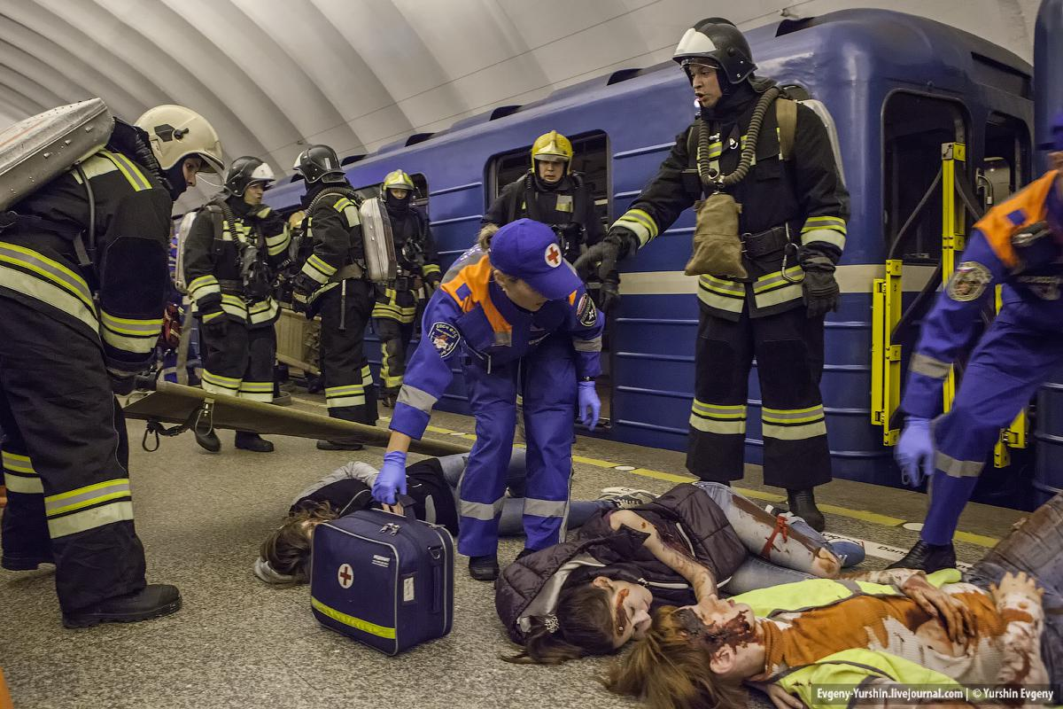 К террористическому акту невозможно подготовиться заранее, поэтому следует всегда быть настороже.