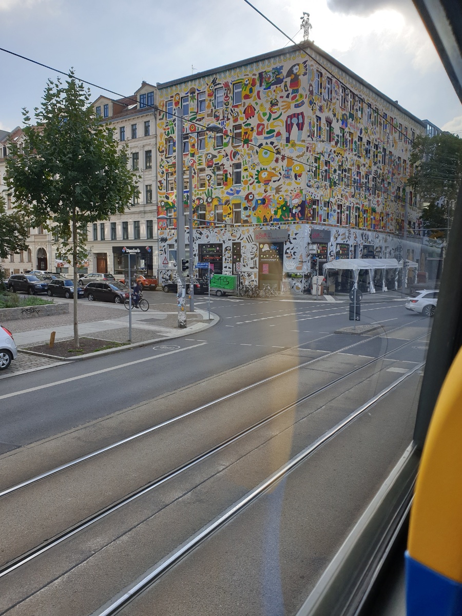 Автобусная экскурсия. Весёленький дом.