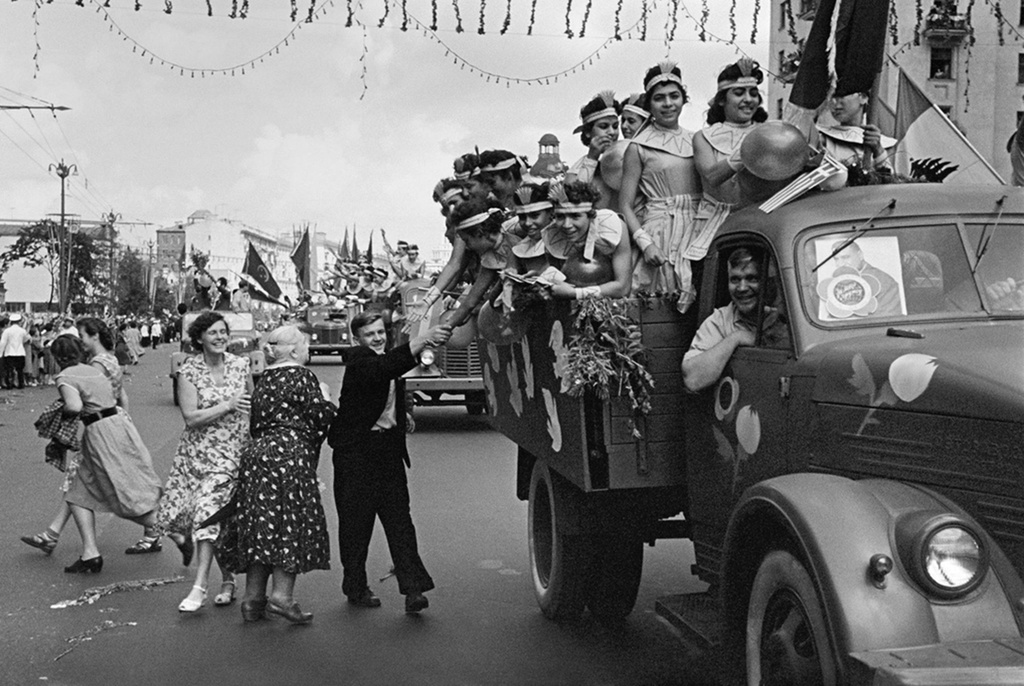 Фестиваль, 1957 г. Фото: МАММ / МДФ / Russiainphoto