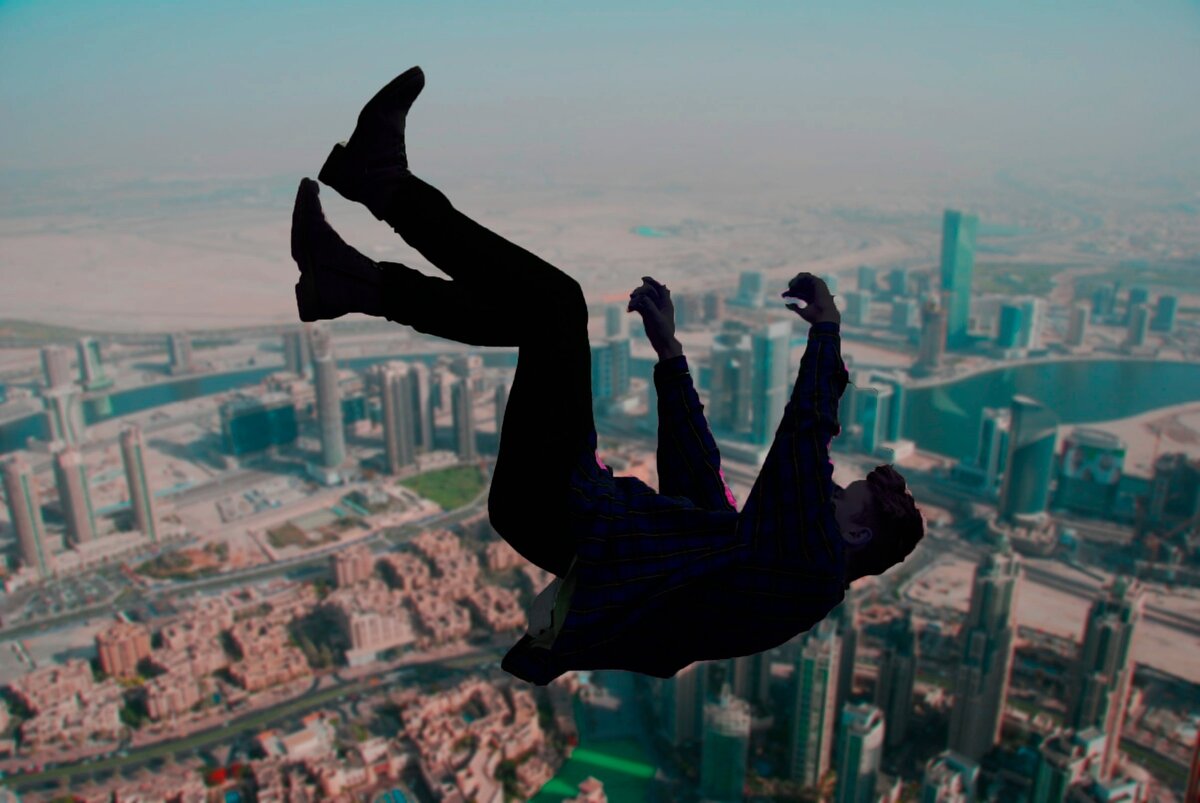 Некогда бы не захотел упасть с такой высоты даже за 1000...$