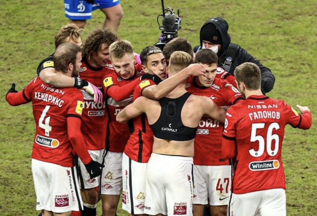 "Спартак" празднует победу над "Динамо". Фото twitter.com/fcsm_official