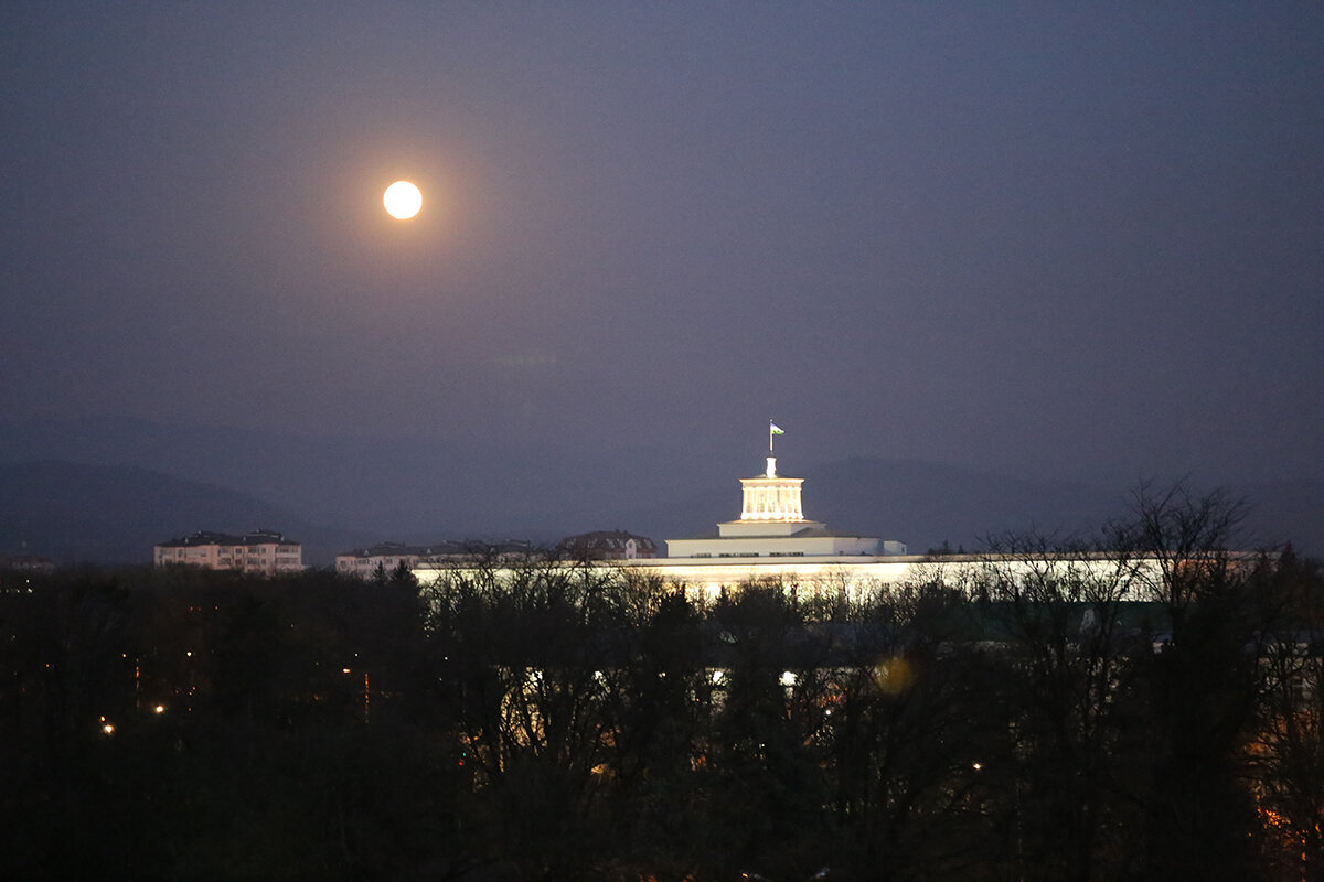 Фото автора, вид из гостиницы утром