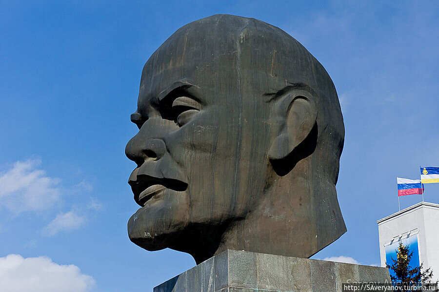 Как нарисовать статую ленина