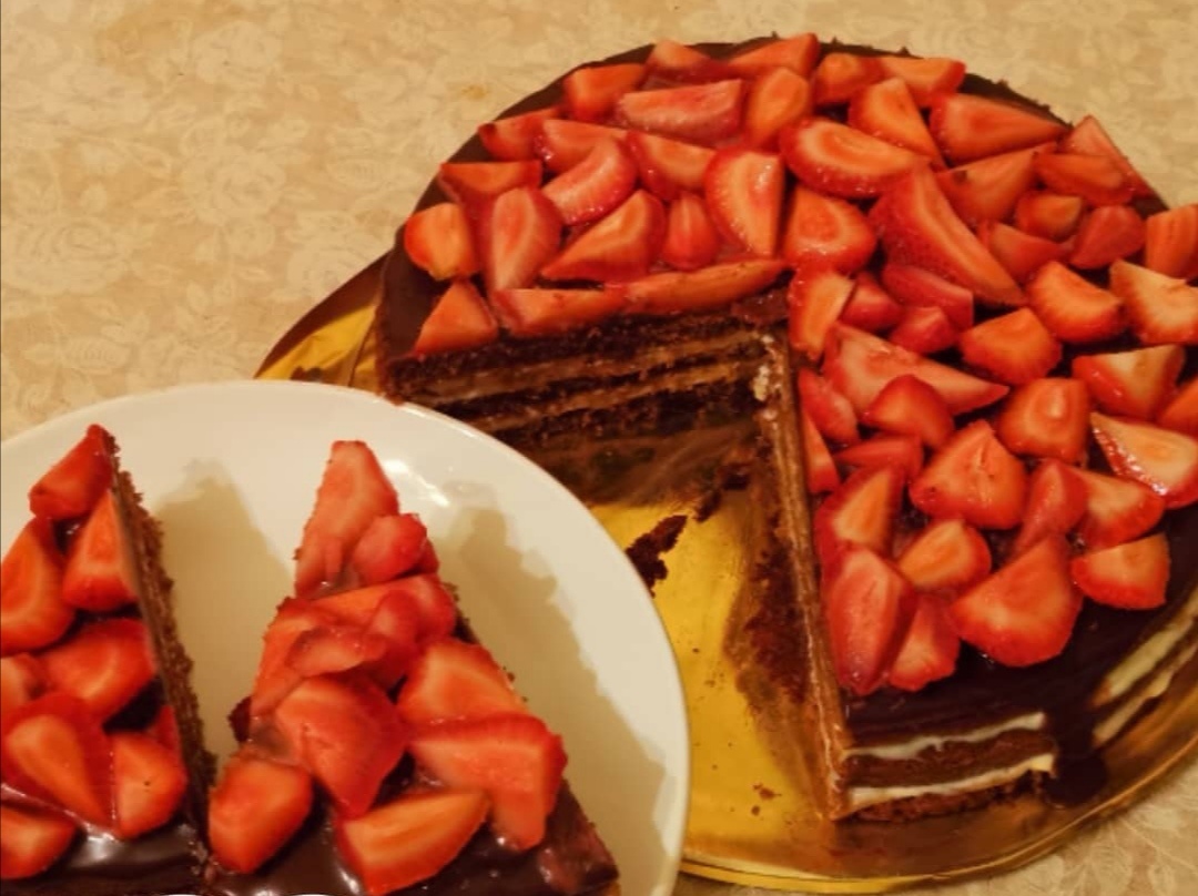 С клубникой