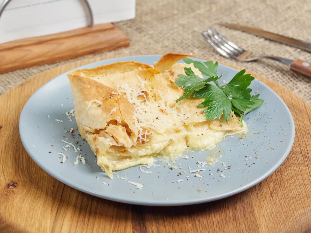 Ачма из фило с творогом и сыром. Ачма Грузинская. Хачапури ачма. Ачма Абхазская. Ачма в Абхазии