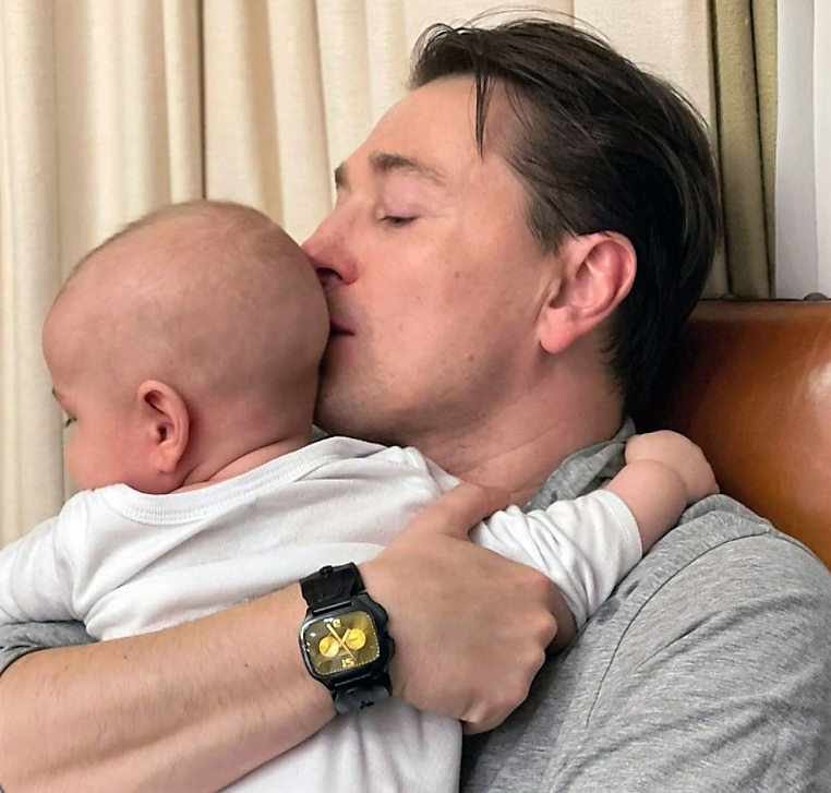 Стать отцом в москве. Стать отцом в москве. Любой может стать отцом но не каждый. Хочу на папу быть похожим. Хочу быть как папа.