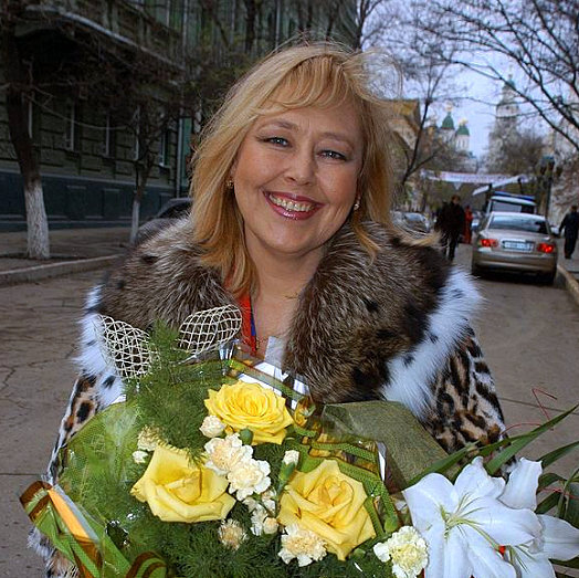 67-летняя Наталья Николаевна всегда так лучезарно улыбается, что трудно представить, сколько всего в жизни пришлось пережить этой очаровательной женщине.