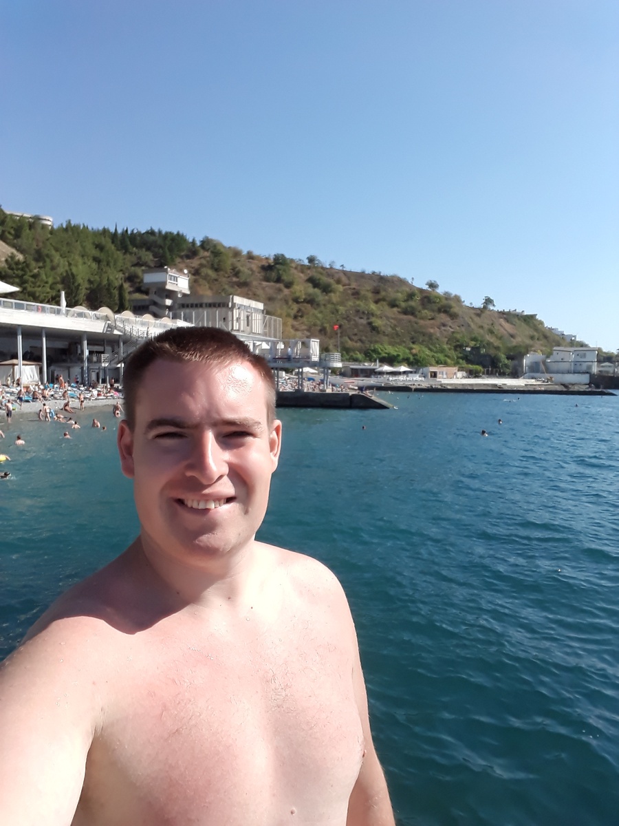 На пляже гостиницы Ялта Интурист