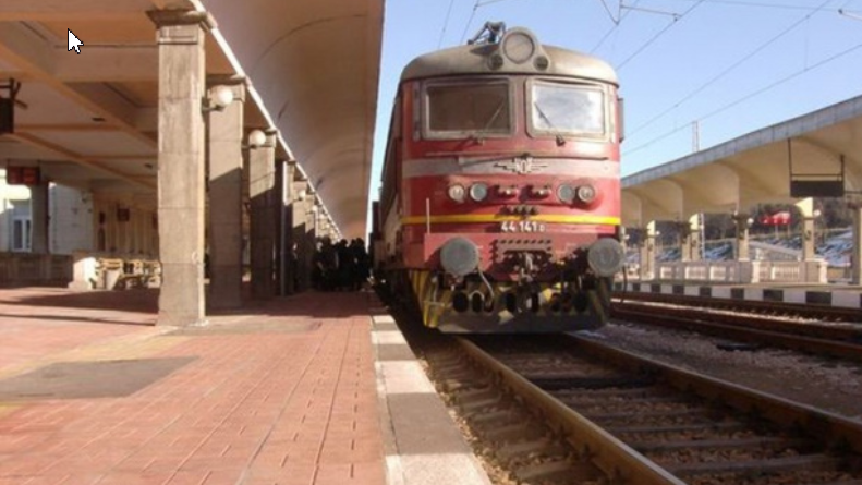 К праздникам запускают два дополнительных поезда