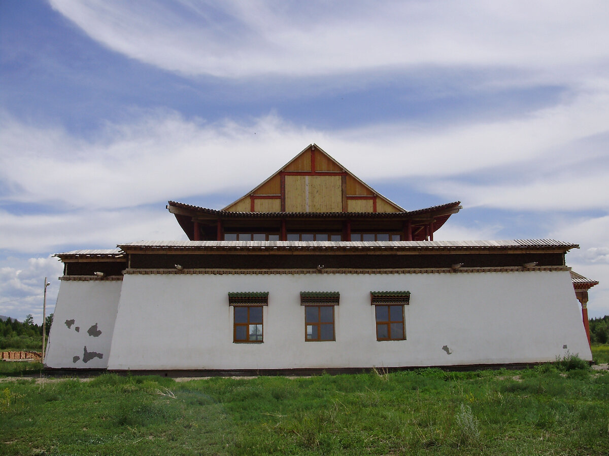 вновь отстроенный храм