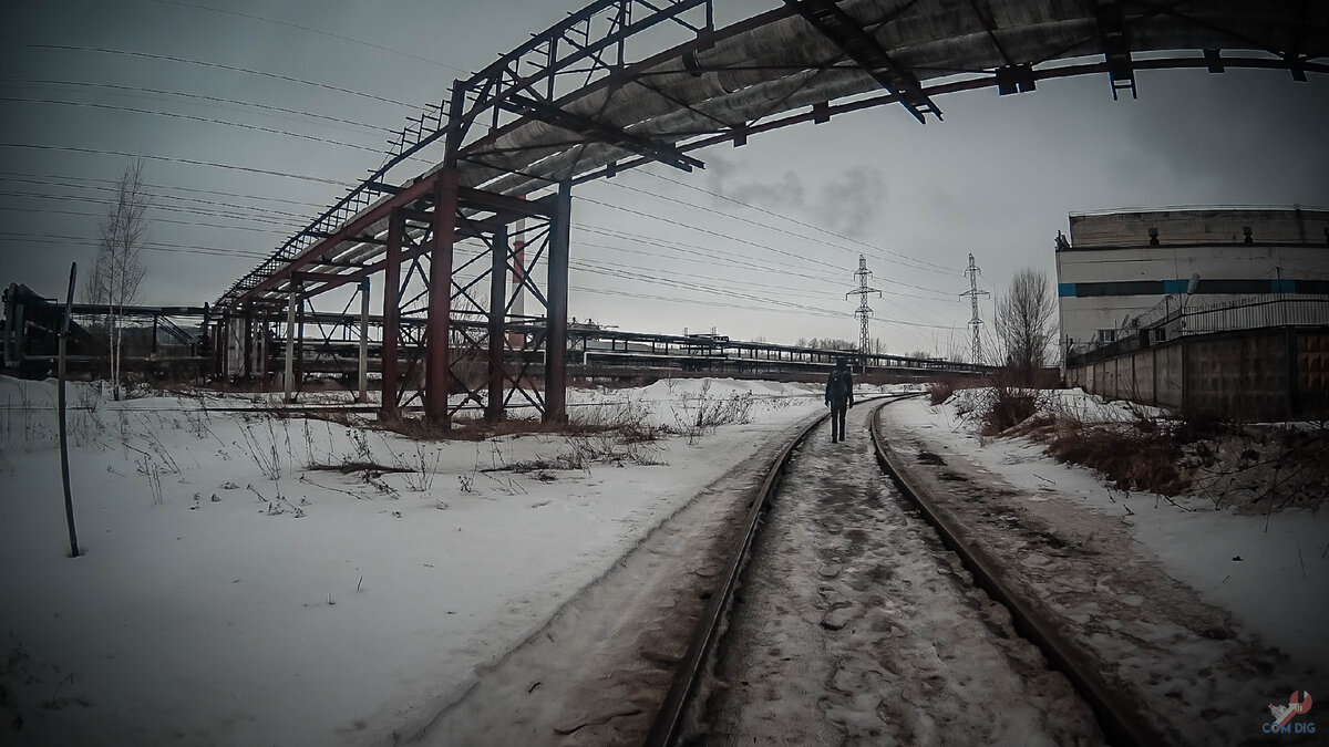 Территория промзоны Горьковского автозавода. 