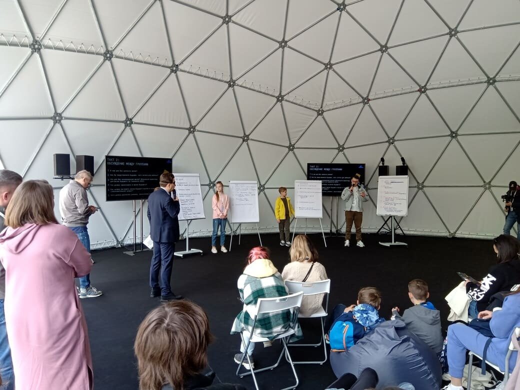 В Сколково на Startup Village'22