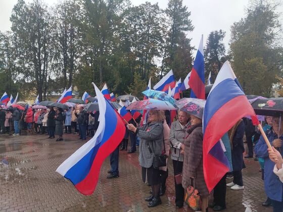    Митинг-концерт в Гатчине lenobl.ru