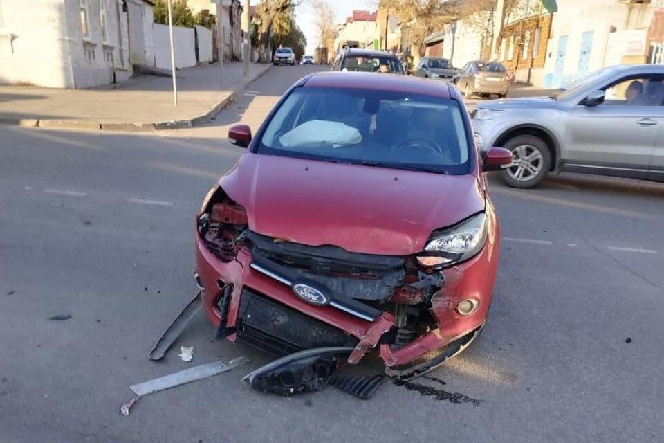     Тройное ДТП в Липецке  Пресс-служба ГИБДД Липецкой области.