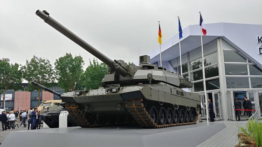 Танки европа. Европейский танк EMBT. EMBT Euro main Battle Tank. Франко-германский EMBT. Франко германский танк.