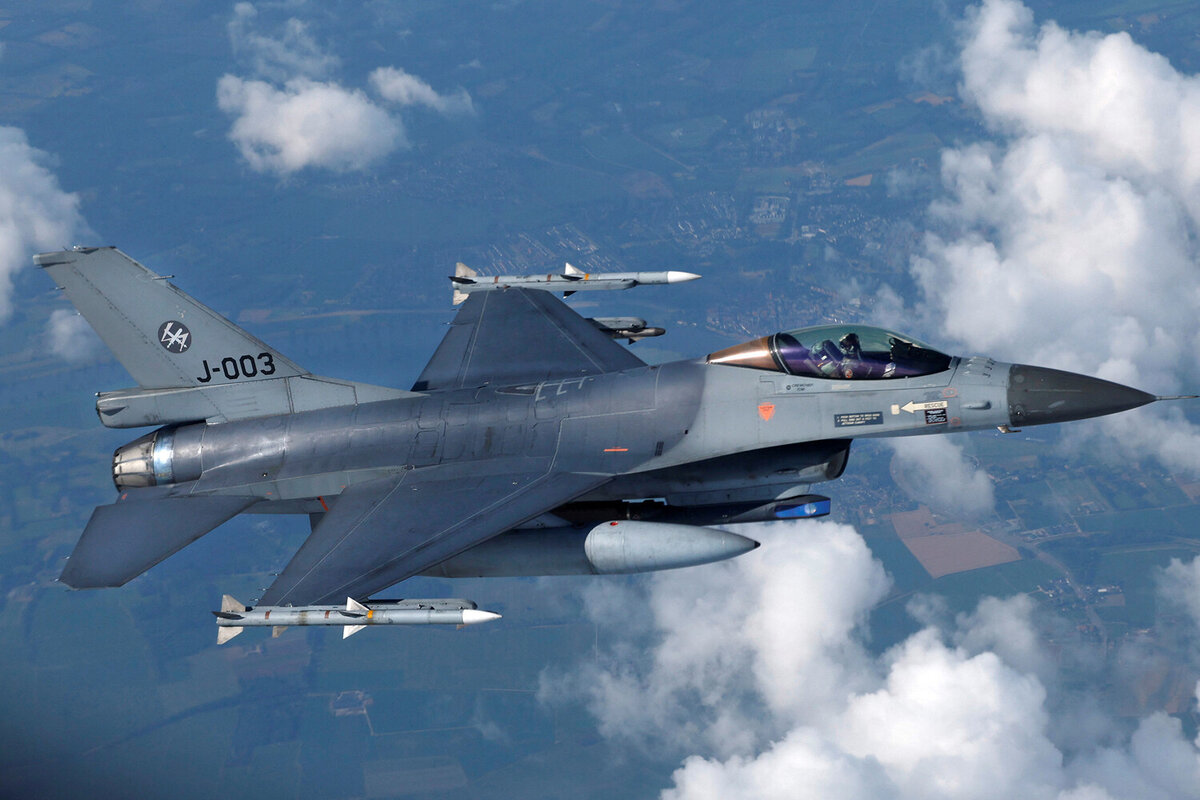 самолёт производства США  F-16.  фото: картинки яндекса.
