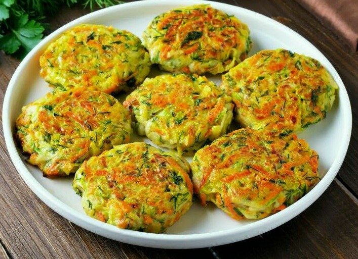 Котлеты из кабачков с картофелем и курицей