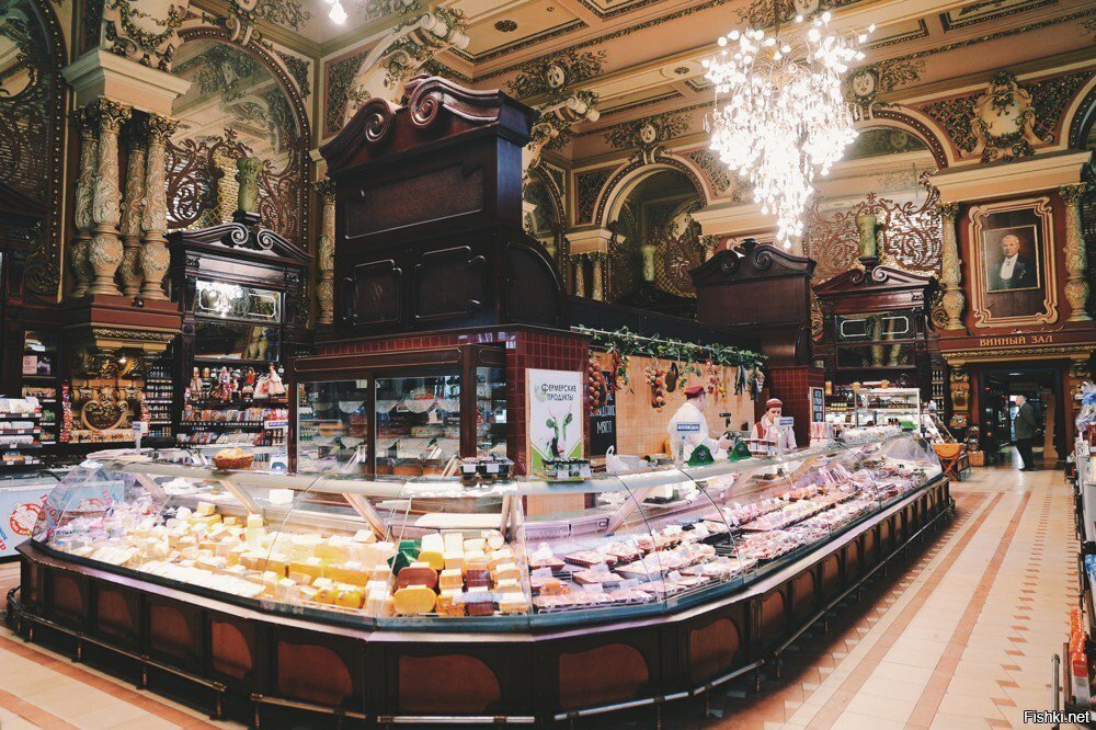 Интерьер Елисеевского магазина 