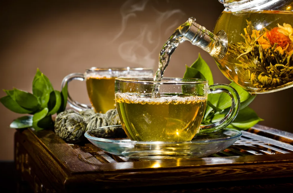 Так же обладает мочегонным действием, снижает уровень сахара в крови и защищает печень от токсинов.