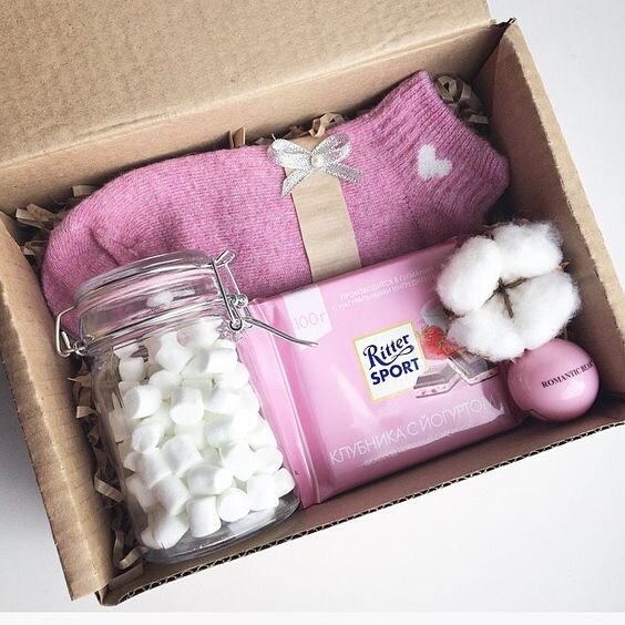 Индивидуальная коробочка-знак внимания