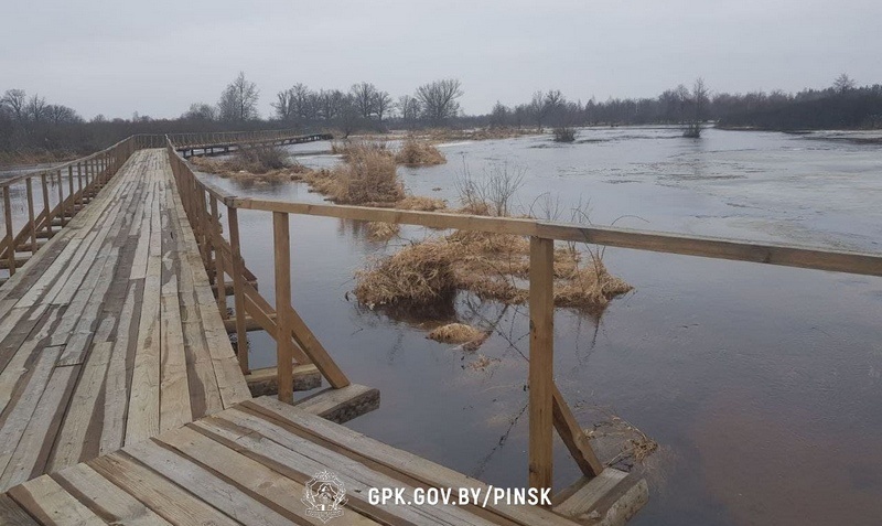 Половодье на границе. Фотофакт