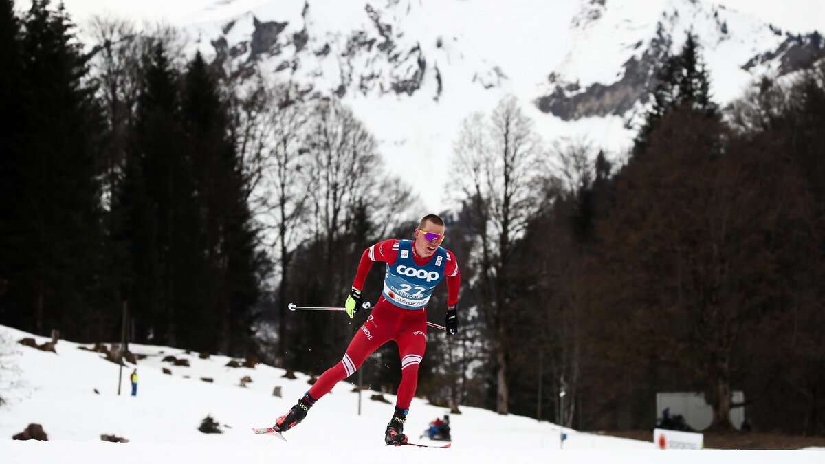 Александр Большунов