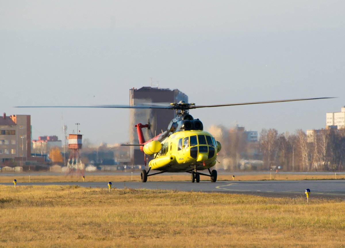 Ми-8МТ, RA-22806, Ютэйр-Вертолётные услуги (фото автора)
