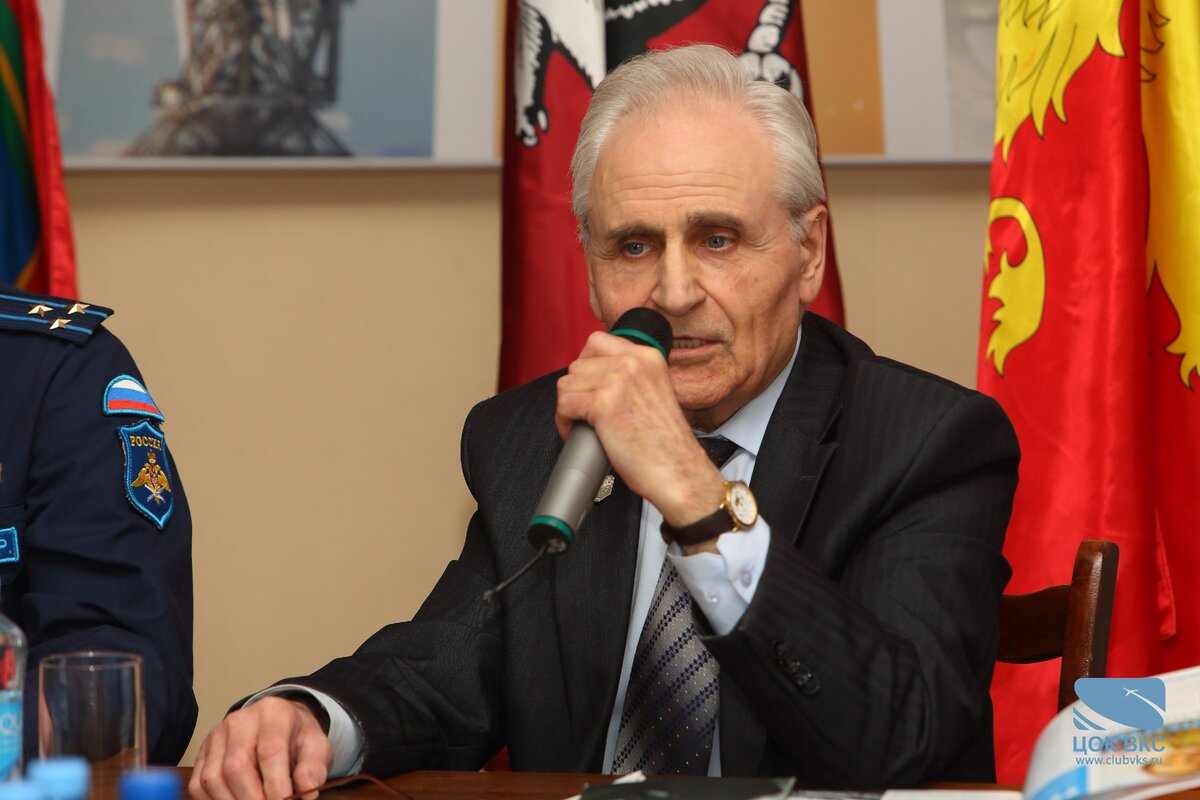 Центральный офицерский клуб Воздушно-космических сил открыл цикл онлайн конференций «Женщины лётных профессий - Авиатрисы»