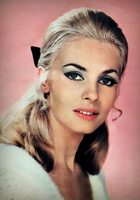 Картинка взята из сервиса яндекс картинки. Мишель Мерсье 