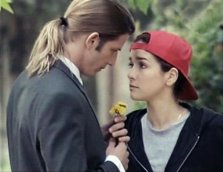 Любовная линия этих двоих до сих пор цепляет зрителей