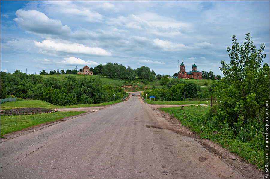 Въезжаем в село Докторово, Липецкая область | Здесь и далее фото автора