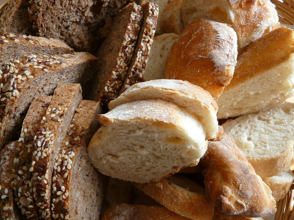 белый хлеб лучше заменить ржаным