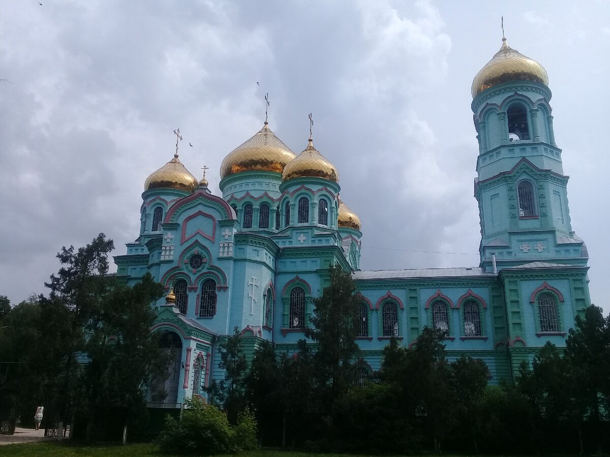 Город золотой. Курганинск, город на Кубани, который тонет в зелени и  цветах. | Прекрасное Далёко | Дзен