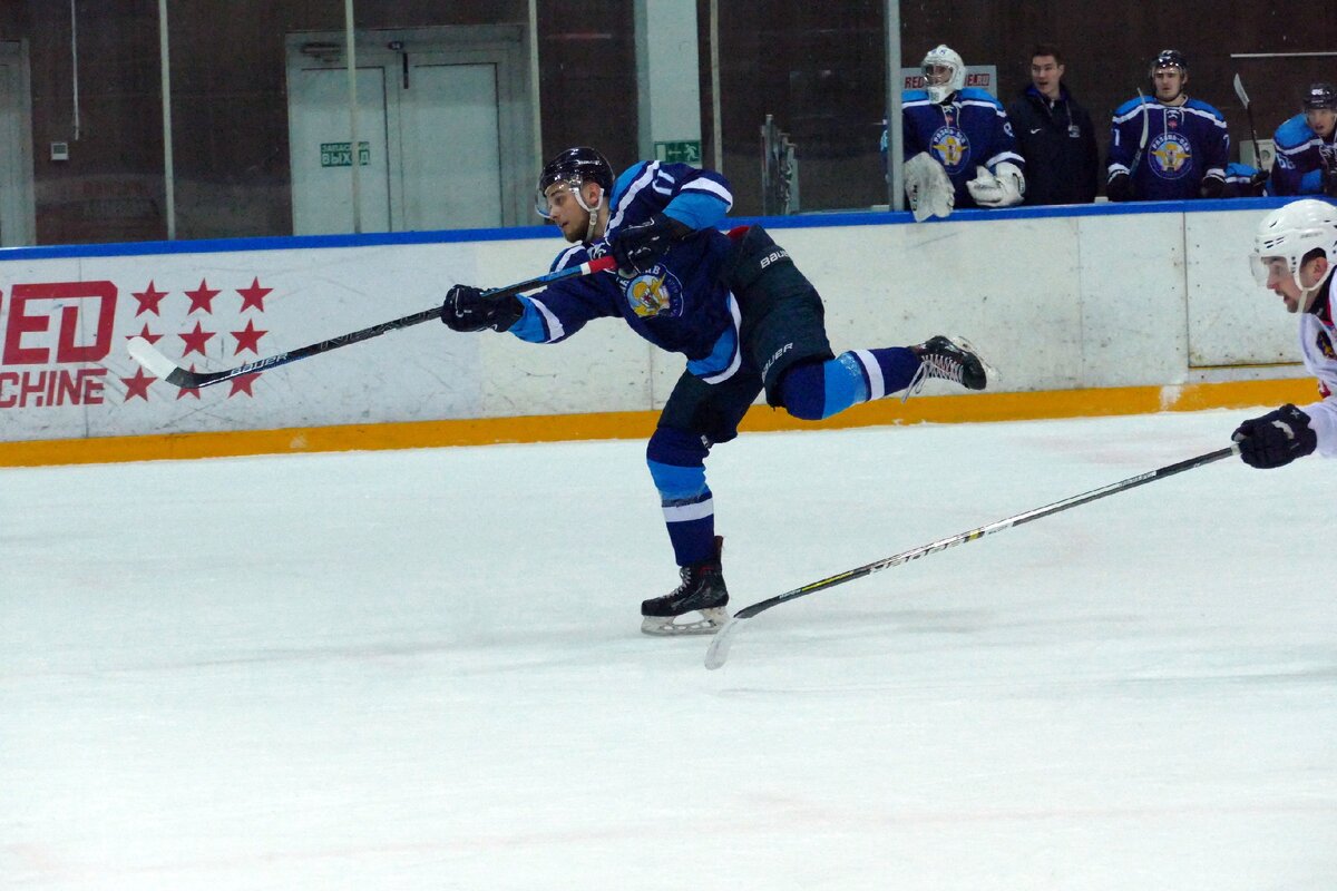 Капитан "Рязани-ВДВ" Леон Замбахидзе задавал тон в игре.