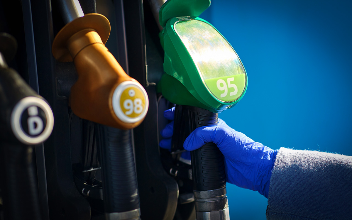 Марки дизельного топлива. Бензин марки аи 92. Бензин 95 92 дт знак. Гсм, бензин 92. Заправщик рк союз.