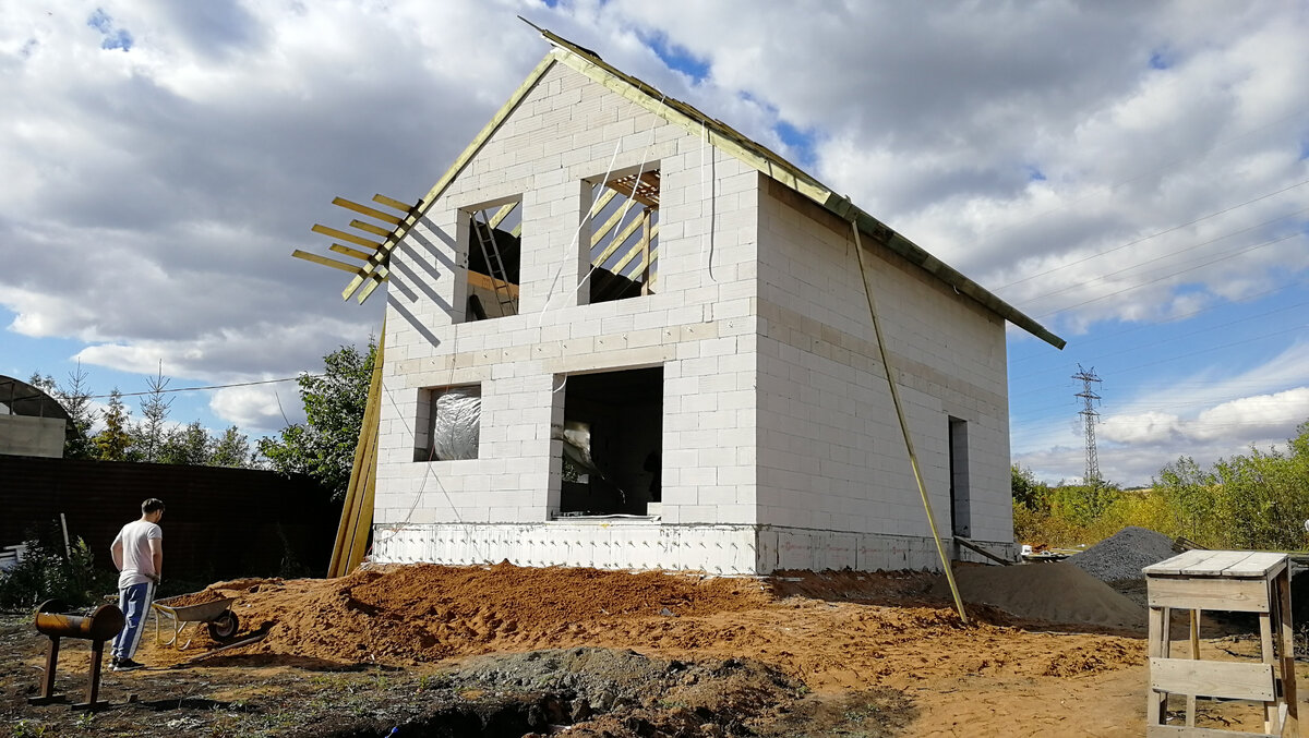 Монтируем влагозащиту и обрешётку