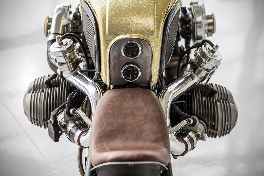 TWIN TURBO BMW R100