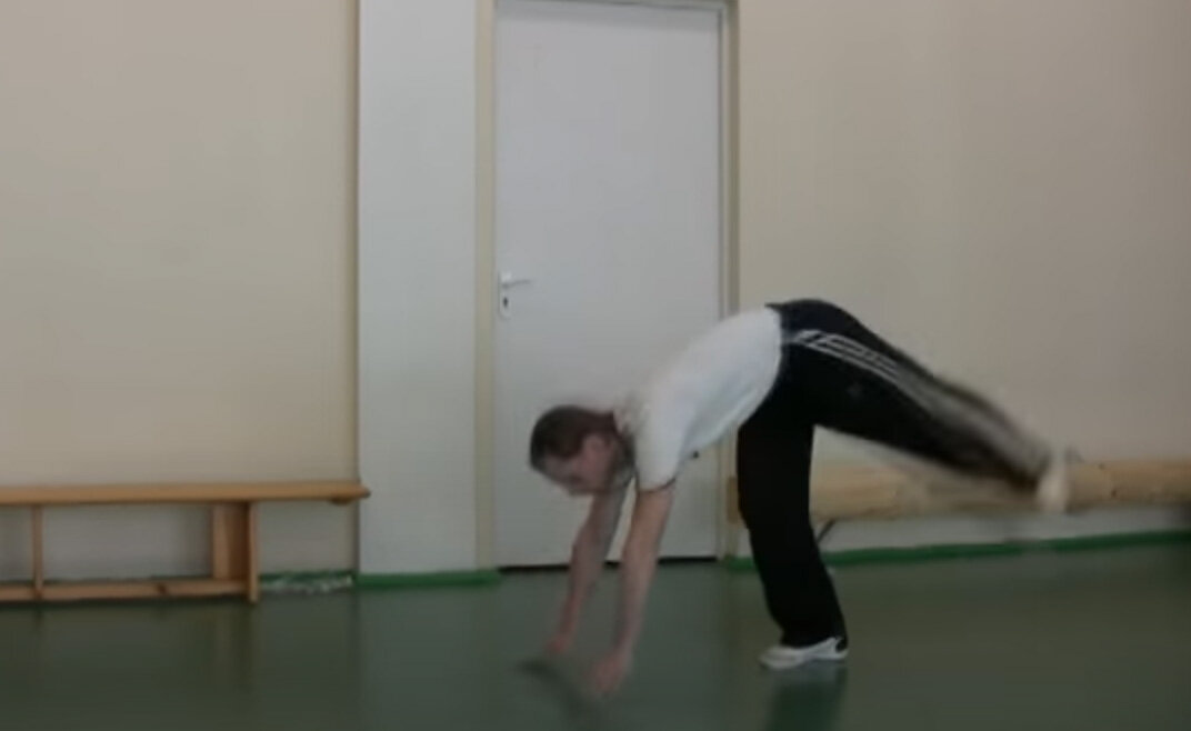 Начало с маха.