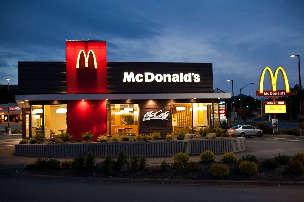 фото: https://academy.chibbis.ru/news/tpost/n37a8reu91-makdonalds-zapustilsya-na-dalnem-vostoke